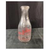 Vintage 1-quart glass milk bottle from Selected