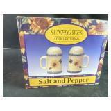 Sun flower collection salt and pepper shakers