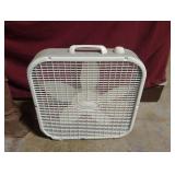 Lasko box fan. 20 1/2 x 20 1/2. Works