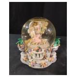 Musical snow globe