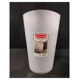 Rubbermaid waste basket. 2.3 gal