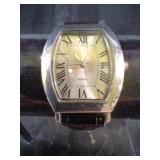 Ladies quartz watch