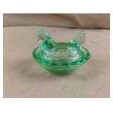 Glass Mini hen on a nest