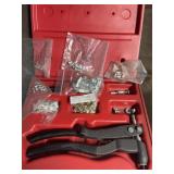 Expanding nutter tool