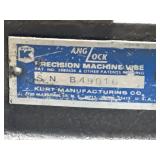 Precision machine vise