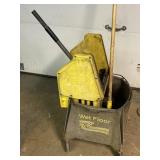 Mop bucket