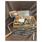 Tool tray lot with spray gun