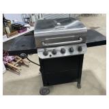 Char-Broil Grill w/ Propane Tank