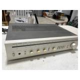 Harman / Kardon hk 330i Stereo Receiver (powers
