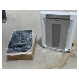 Winx Air Cleaner w/ Filters (powers on)