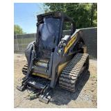 New Holland C332 (fire damage)