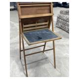 Vintage Art Easel / Chalkboard