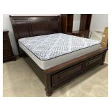 Queen Bed w/ Drawers