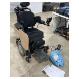 Pride Mobility Quantum Q6 Edge Power Chair w/