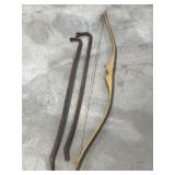 2 Pry Bars / Bow