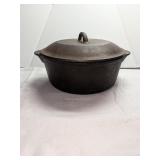 Vintage Griswold Cast Iron Dutch Oven #8