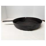Cast Iron #10 Skillet
