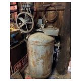 Vintage 42ï¿½ H Tank Air Compressor