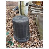Plastic trash cans & barrels