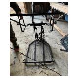 Metal Big dogs Tree Stand