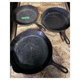 Pre Griswold Erie, Favorite, Wagner Iron skillets