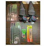 Turkey Hen decoys,stakes, Box call etc