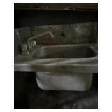 Stainless steel sink w/ water dispenser
