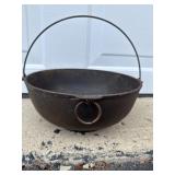 Vintage cast iron Scotch/stew pot