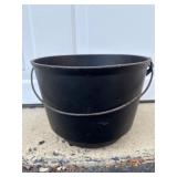 Vintage cast-iron #8 bean pot