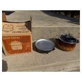 Vintage 4Q  slow cooker