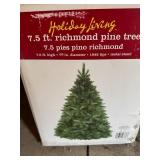 Vintage Christmas tree & tree skirt