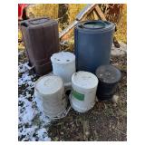Trash cans & 5 Gallon buckets