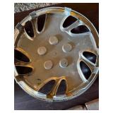 2 Vintage Hubcaps 5 lug