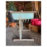 Vintage Childï¿½s Metal School Desk