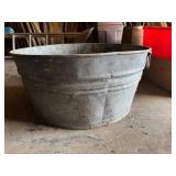 Vintage 24ï¿½ Metal Washtub