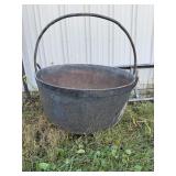 Vintage Cast Iron Kettle 23ï¿½ across