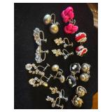Vintage rhinestone, cameo screw back earrings
