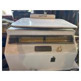 Vintage Dayton Hobart deli scale