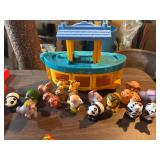 Vintage little people, Noah's Ark  set
