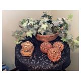 Wicker decorations, Wicker basket