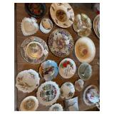 Vintage souvenir and floral plate symbols