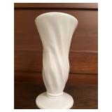 Vintage Hull twisted column vase