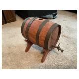 Mini aging whisky barrel