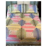 Patchwork Quilt Log Cabin Design