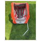 In-step bicycle trailer