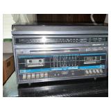 SR 2000 AM/FM stereo system