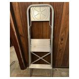 Aluminum 2-step ladder
