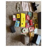 Vintage Minolta 16 mm camera mini 16 & attachments