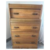Vintage four drawer dresser