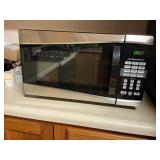 Hamilton Beach 900 Watt Microwave